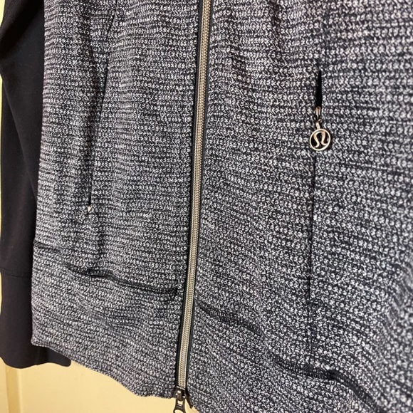 lululemon athletica Gray and Black Jacket - Picture 7 of 9